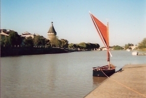 En partance sur les quais de Libourne