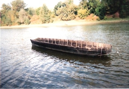 Vue générale du bateau à son corps-mort