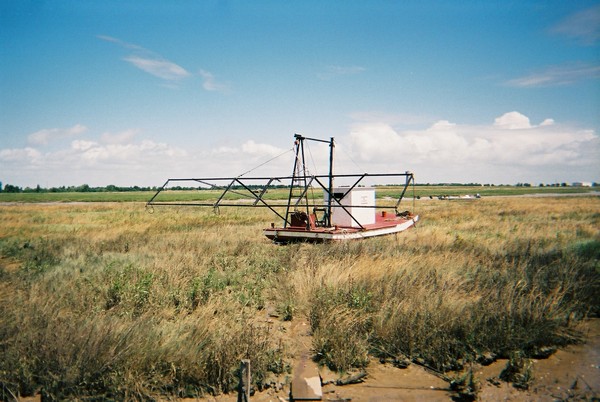 Chaland pour pêcher la crevette