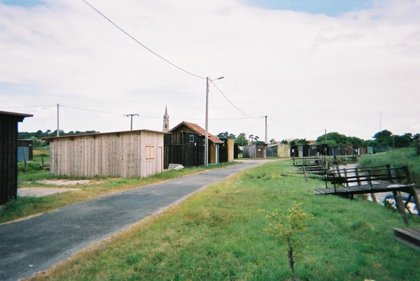 Les cabanes et le clocher du Verdon